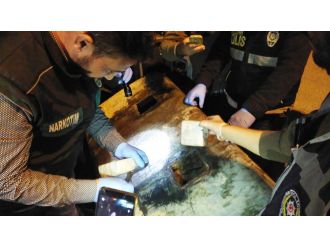 Yakıt deposundan 53 kilo eroin çıktı