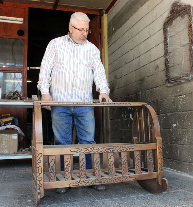 "Oymalı beşik"ler Türkiye'nin dört bir yanından talep görüyor