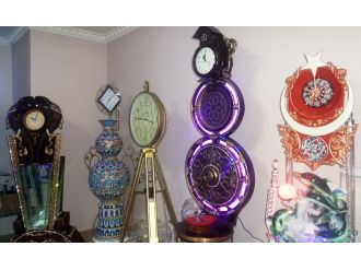 Vanlı kardeşler evlerini sanat galerisine çevirdi