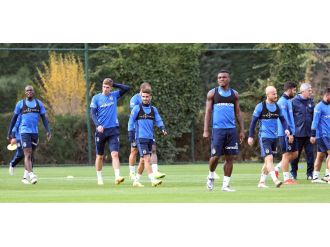 Fenerbahçe derbi hazırlıklarına eksik başladı