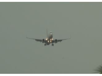 Lodos uçakları beşik gibi salladı