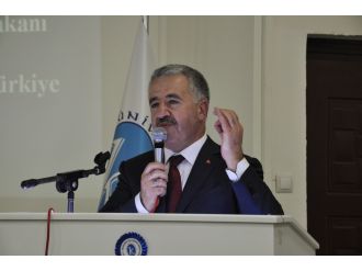 Bakan Arslan İzmir Çandarlı otoyolu için tarih verdi