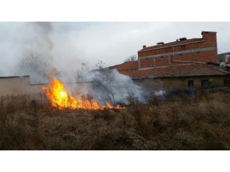 Kuvvetli fırtına yangın çıkardı