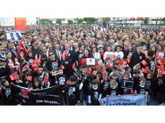 İzmir’de binler ’Ata’ya Saygı Yürüyüşü’nde