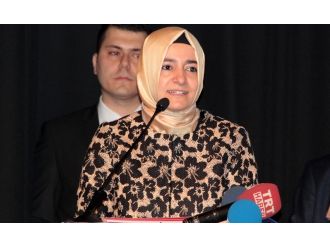 "Avrupa’nın mültecilerle ilgili sözünü yerine getirmesini bekliyoruz"