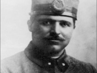 Kahraman subayın mezarı 95 yıl sonra bulundu