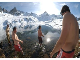 dondurucu soğuğa aldırmadılar!