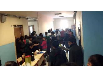 Öğretmenle sağlık personeli birbirine girdi