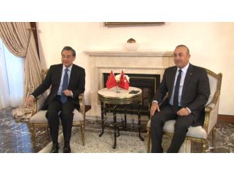 Çavuşoğlu Çinli mevkidaşıyla görüştü
