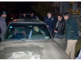 Park halindeki otomobilinde ölü bulundu