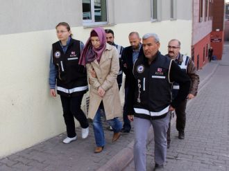 Sosyal medyada FETÖ’yü öven 4 kişiye gözaltı