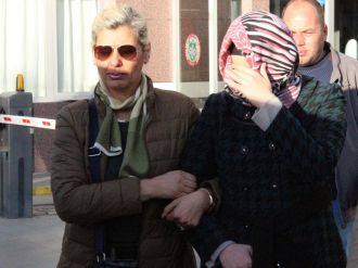 FETÖ’nün ablalarına operasyon