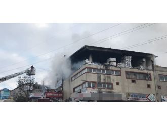 Sultanbeyli’deki patlamada 3 kişi yaralandı