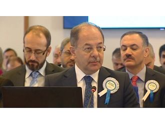 Bakan Akdağ, saldırıya uğrayan doktoru aradı