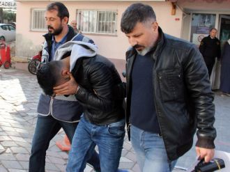 FETÖ numarasıyla yaşlı adamın 470 bin lirasını aldılar