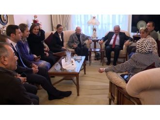 Başbakan Yıldırım vatandaşların evine konuk oldu