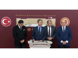 Muhaliflerden Ümit Özdağ’a destek