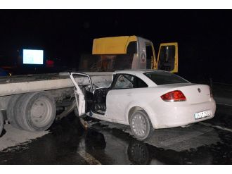 Araçta sıkışarak can verdi