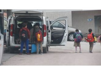 Pes artık: Balık istifi öğrenci taşımacılığı kamerada !