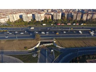 Altgeçitin girişi var çıkışı yok