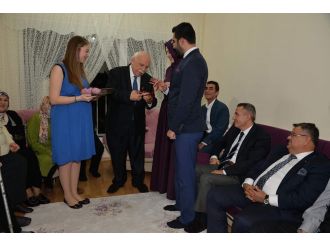 Bakan Avcı kız istedi