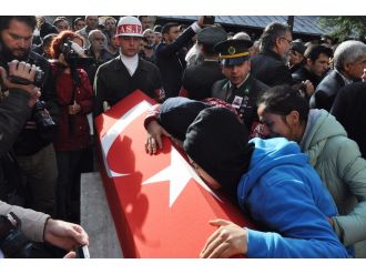 Fırat Kalkanı şehidi son yolculuğuna uğurlandı