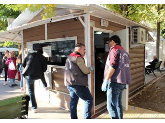 Böyle hırsızlık görülmedi: Yarısını çaldılar
