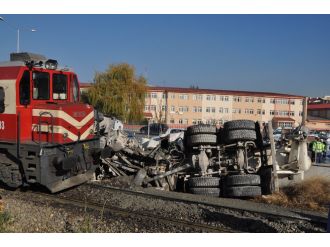 Hemzemin geçitte feci kaza !