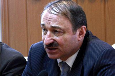 Bakan Özak, yabancı futbolcuların artmasına karşı