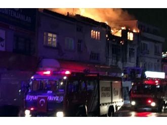 Fatih‘te korkutan yangın