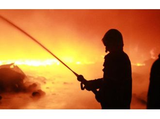 Bayrampaşa’da büyük yangın