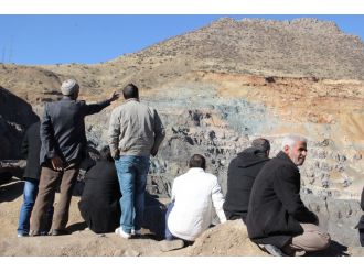 Acı bekleyiş sürüyor