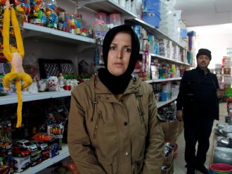 İş yerleri yakılan aile, yardım bekliyor