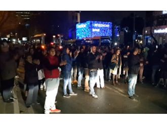 Levent’te İETT protestosu: Yolu kapattılar