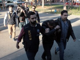 50 kişinin kartını kopyaladılar