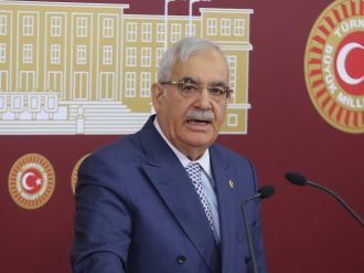"Gülen’i terör örgütü lideri olarak kabul etmiyorum"