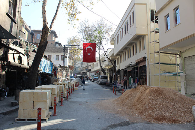 Demirciler çarşısında restorasyon devam ediyor
