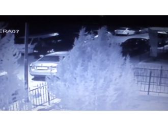 Aracı saniyeler içinde böyle çaldılar