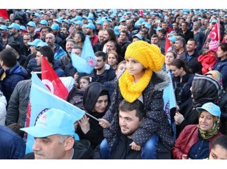 Erdemir işçisinden sözleşme eylemi