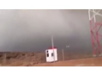 Az daha yıldırım çarpıyordu!