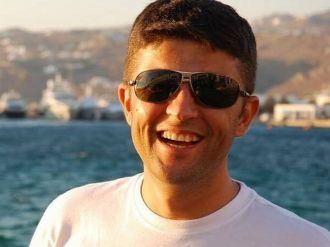 Beraber ava çıktığı sahsı domuz sanarak vurdu