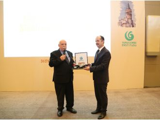 Bakan Avcı’dan “plaket” uyarısı