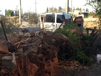Adana’da 2. bombalı araç: Sürücüsü vuruldu