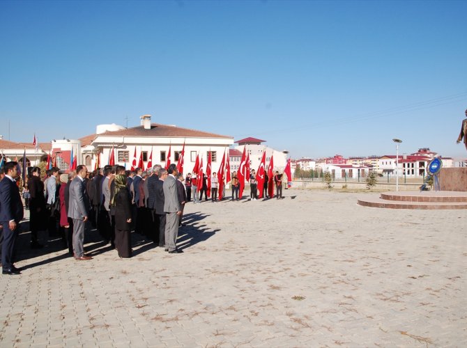 Afşin'de, 24 Kasım Öğretmenler Günü törenle kutlandı