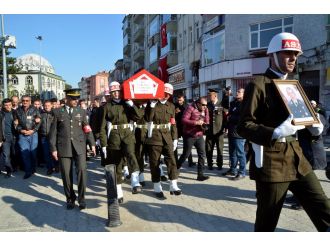 Fırat Kalkanı şehidi son yolcuğuna uğurlandı