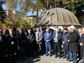 Sütçü İmam kabri başında anıldı