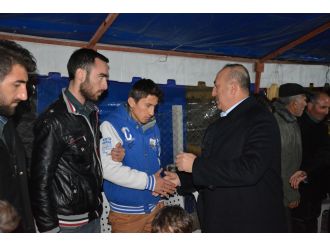 Çavuşoğlu’ndan şehit ailesine ziyaret