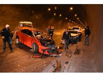 Tünelde zincirleme kaza: 5 yaralı