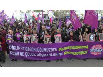 Kadına yönelik şiddet protesto edildi