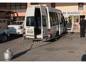 Aracında ölü bulundu